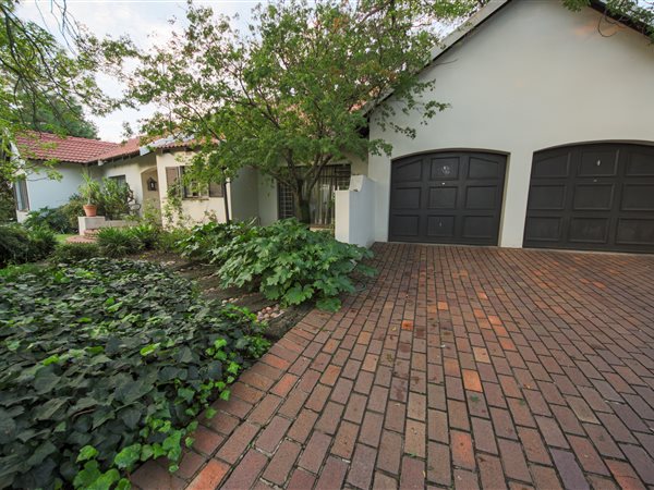 3 Bedroom House 3 Bedroom House