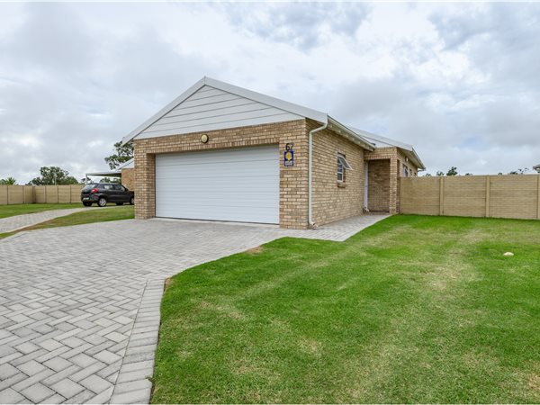 3 Bedroom Townhouse 3 Bedroom Townhouse
