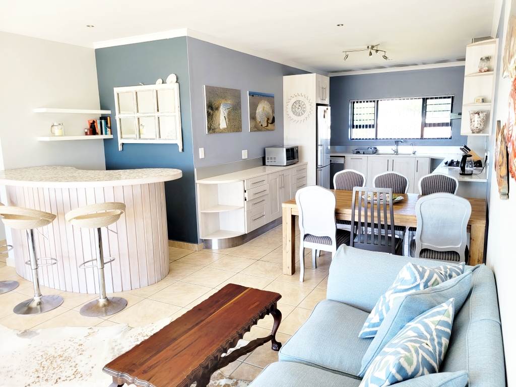 3 Bed House in Struisbaai photo number 4