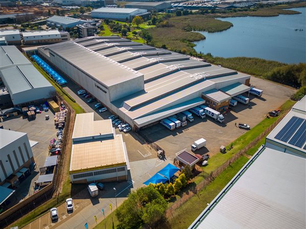 19294  m² Industrial space in Jet Park