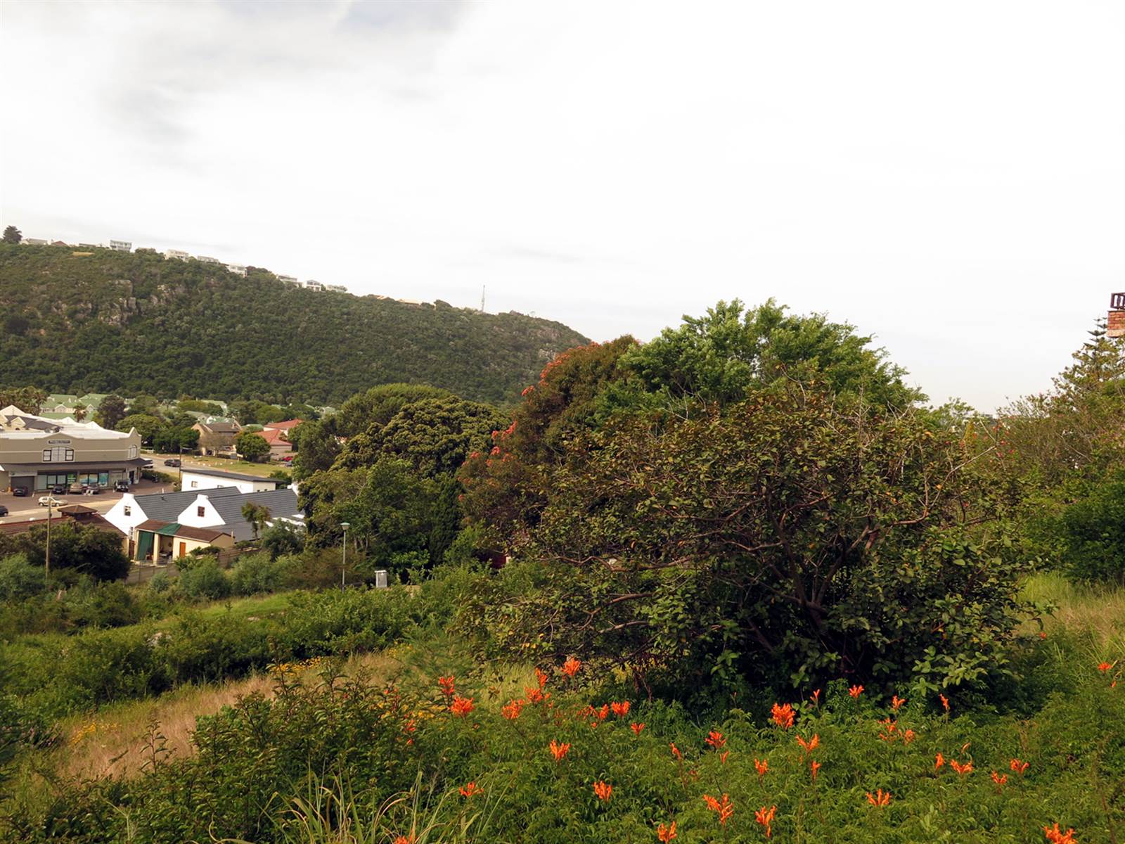 933 m² Land available in Upper Robberg photo number 2