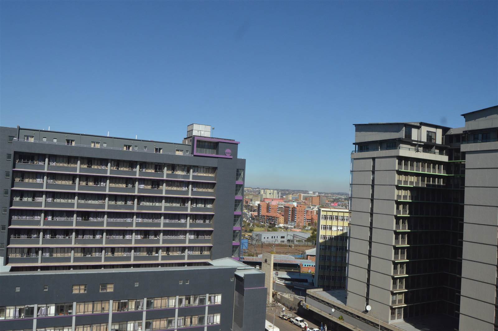 4 Bed Apartment in Braamfontein photo number 7