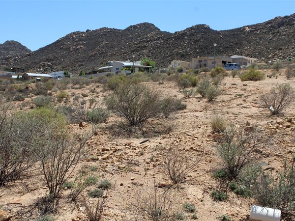 690 m² Land available in Springbok