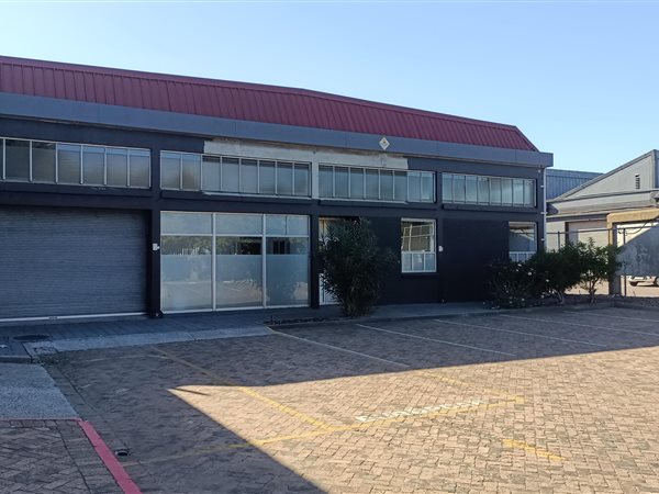 386  m² Industrial space in Maitland