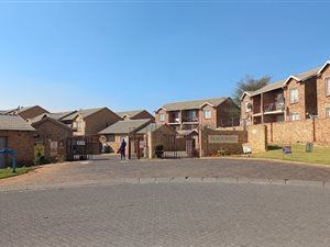 2 Bed Apartment in Chloorkop