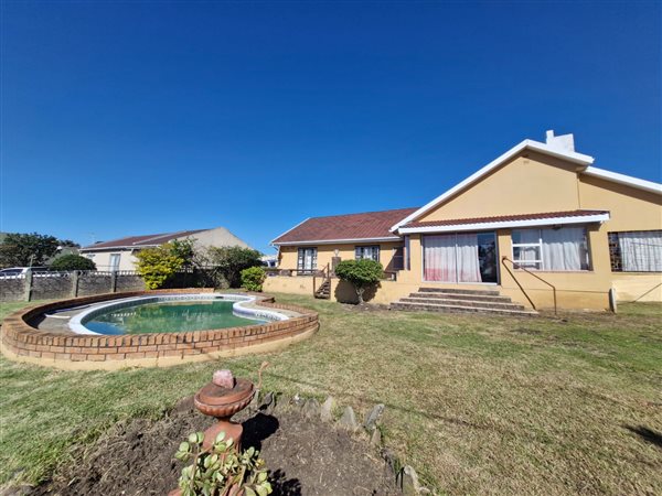 3 Bedroom House 3 Bedroom House