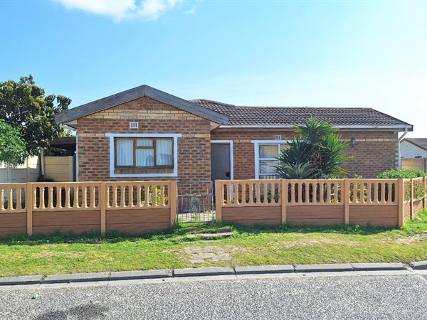 3 Bedroom House 3 Bedroom House