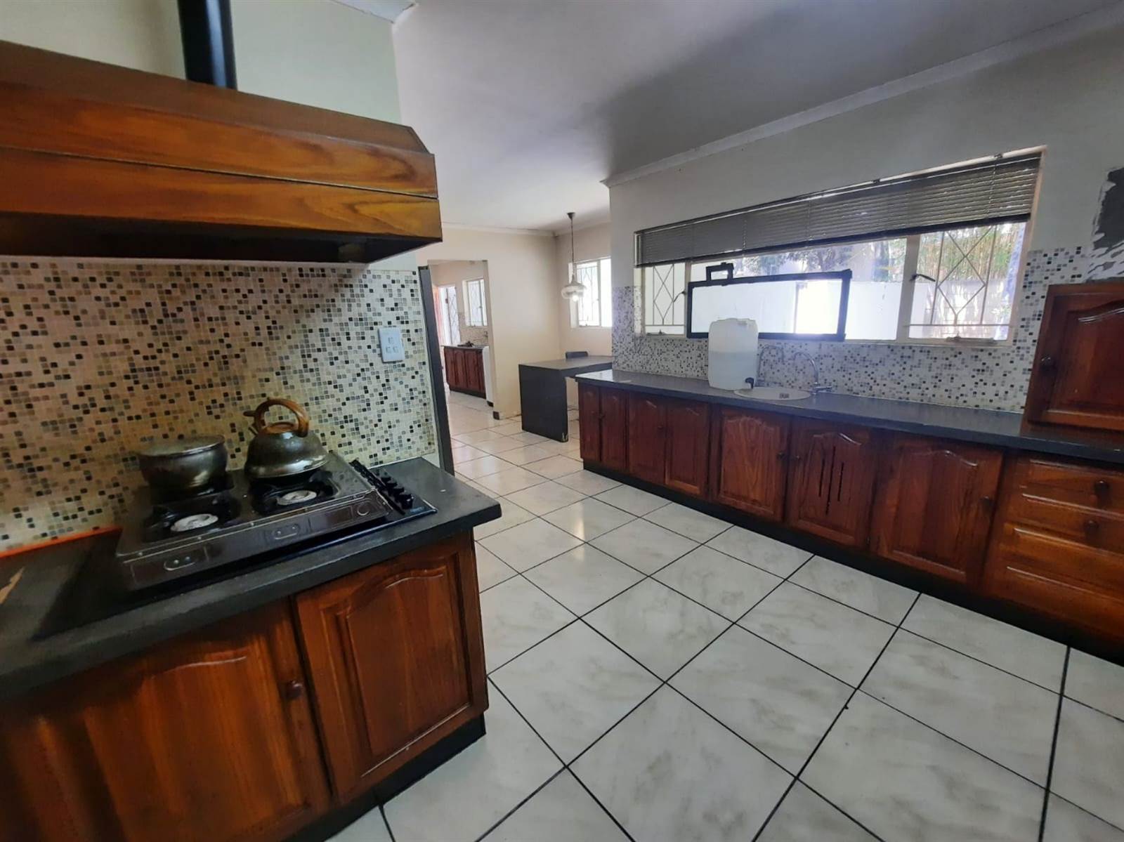 4 Bed House in Witbank Central photo number 6