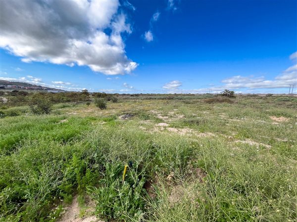 3 862 m² Land