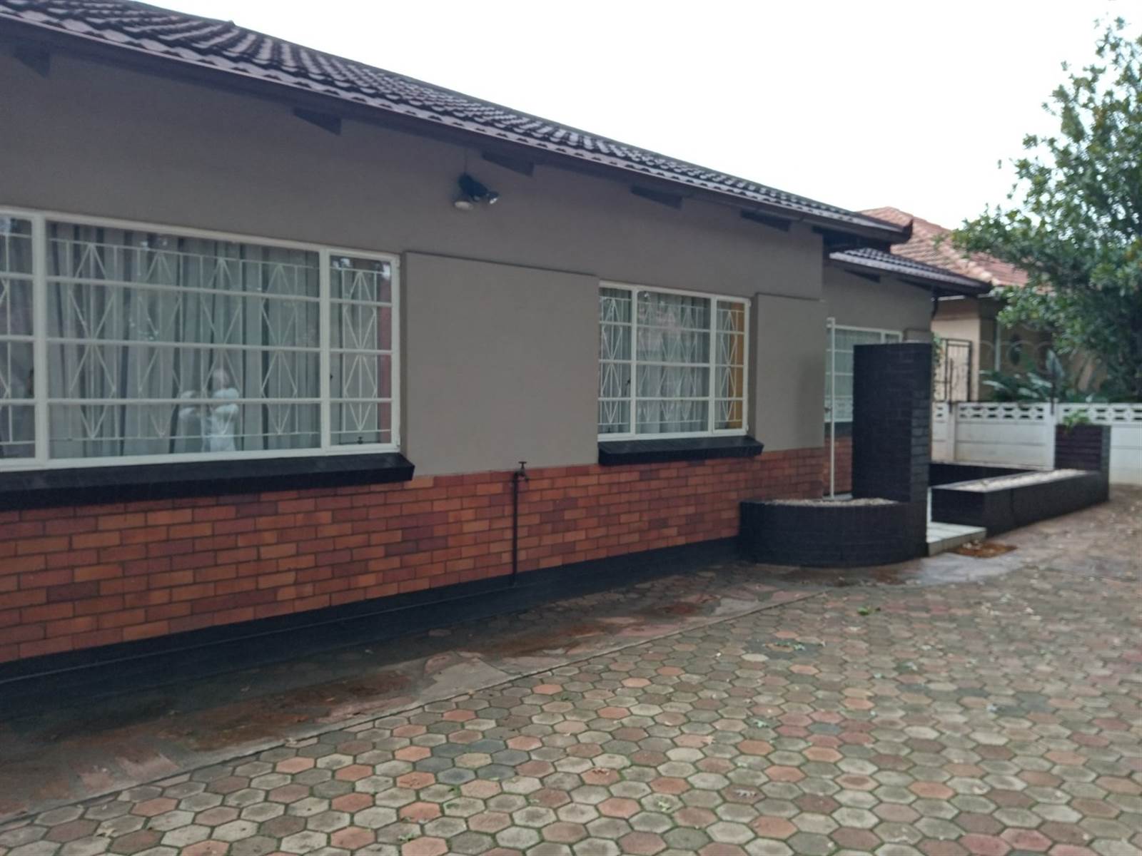 3 Bed House in Vanderbijlpark CE photo number 1