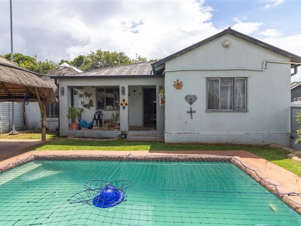 3 Bedroom House 3 Bedroom House