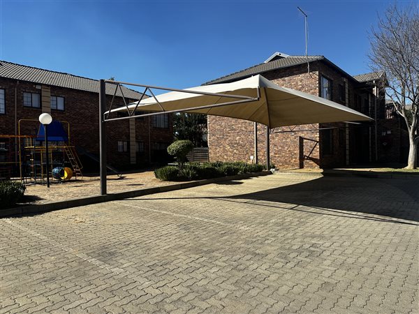 2 Bedroom Townhouse