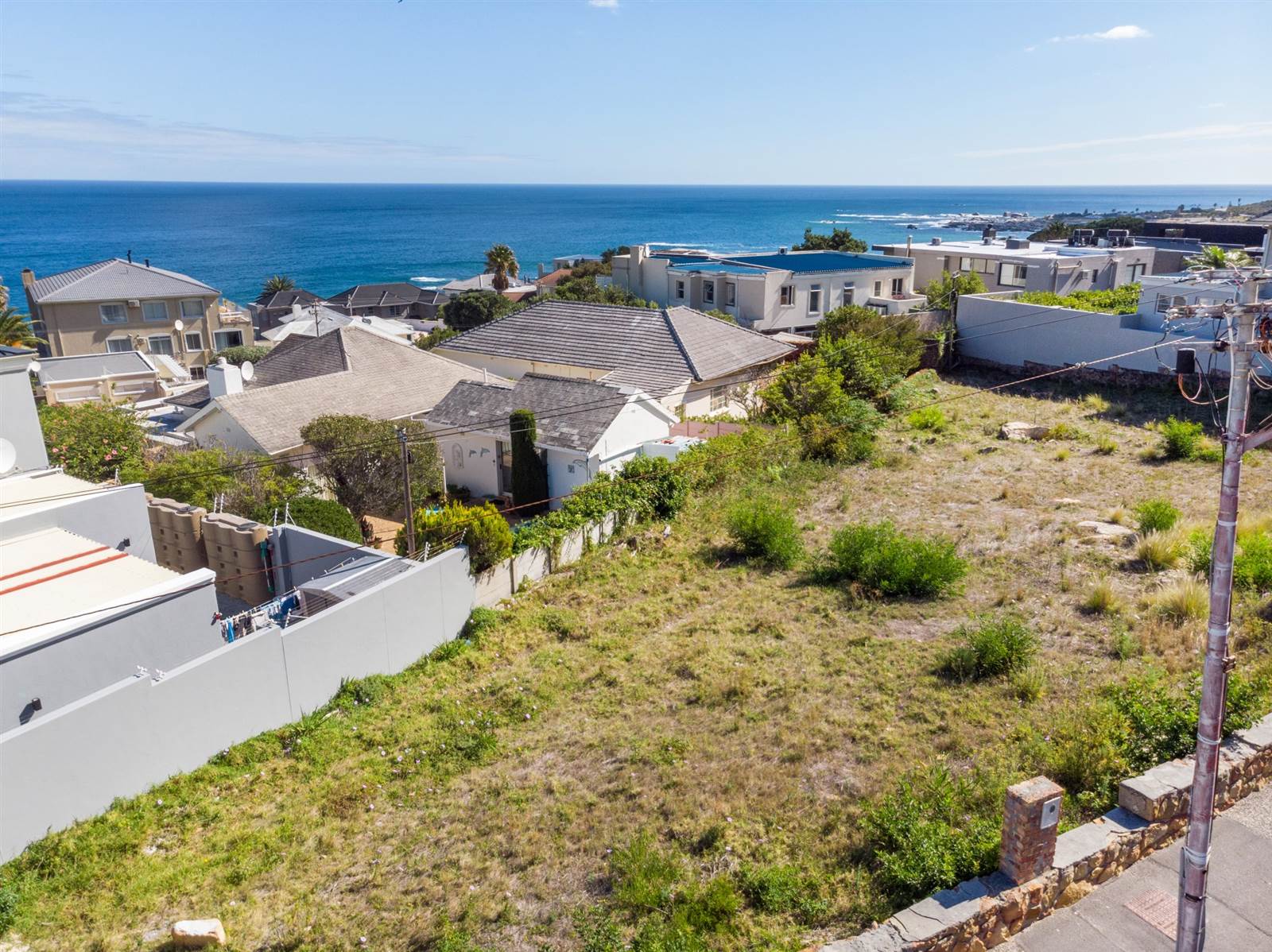 385 m² Land available in Camps Bay photo number 3