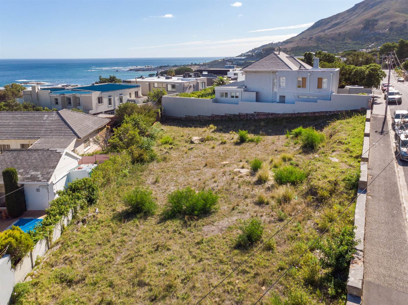 385 m² Land available in Camps Bay photo number 2