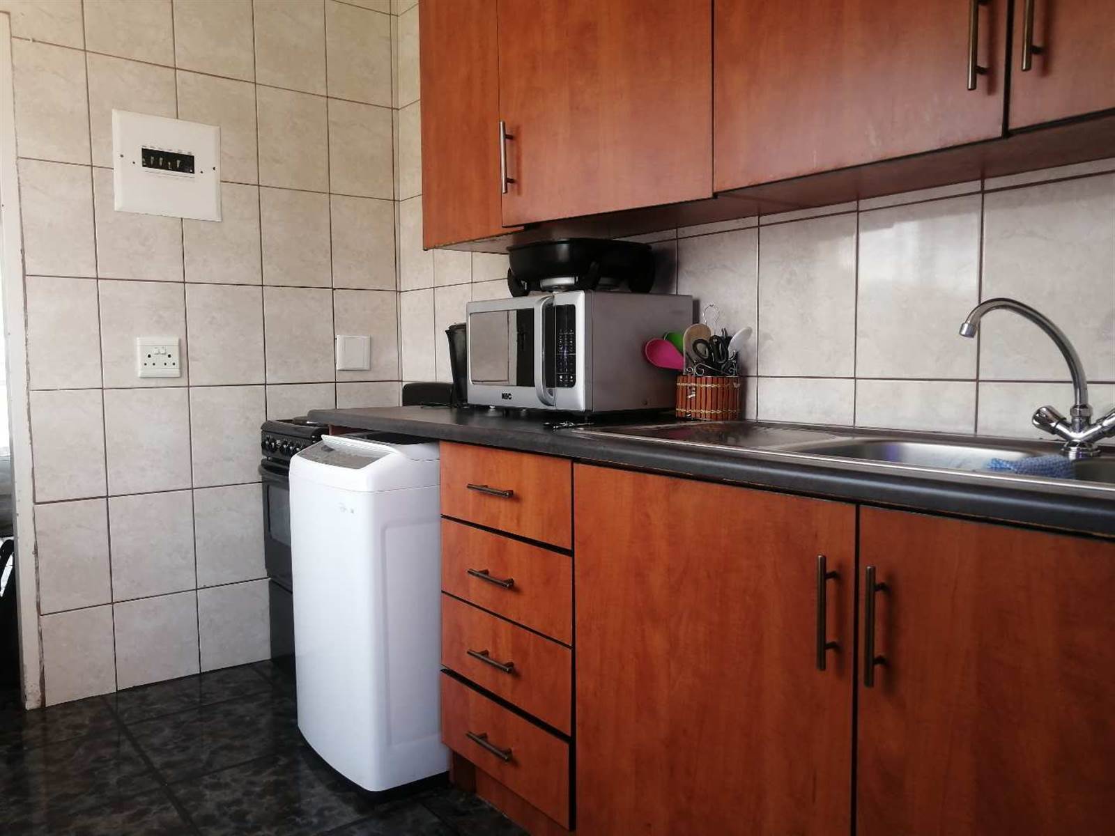 1 Bed Apartment in Benoni Central photo number 3