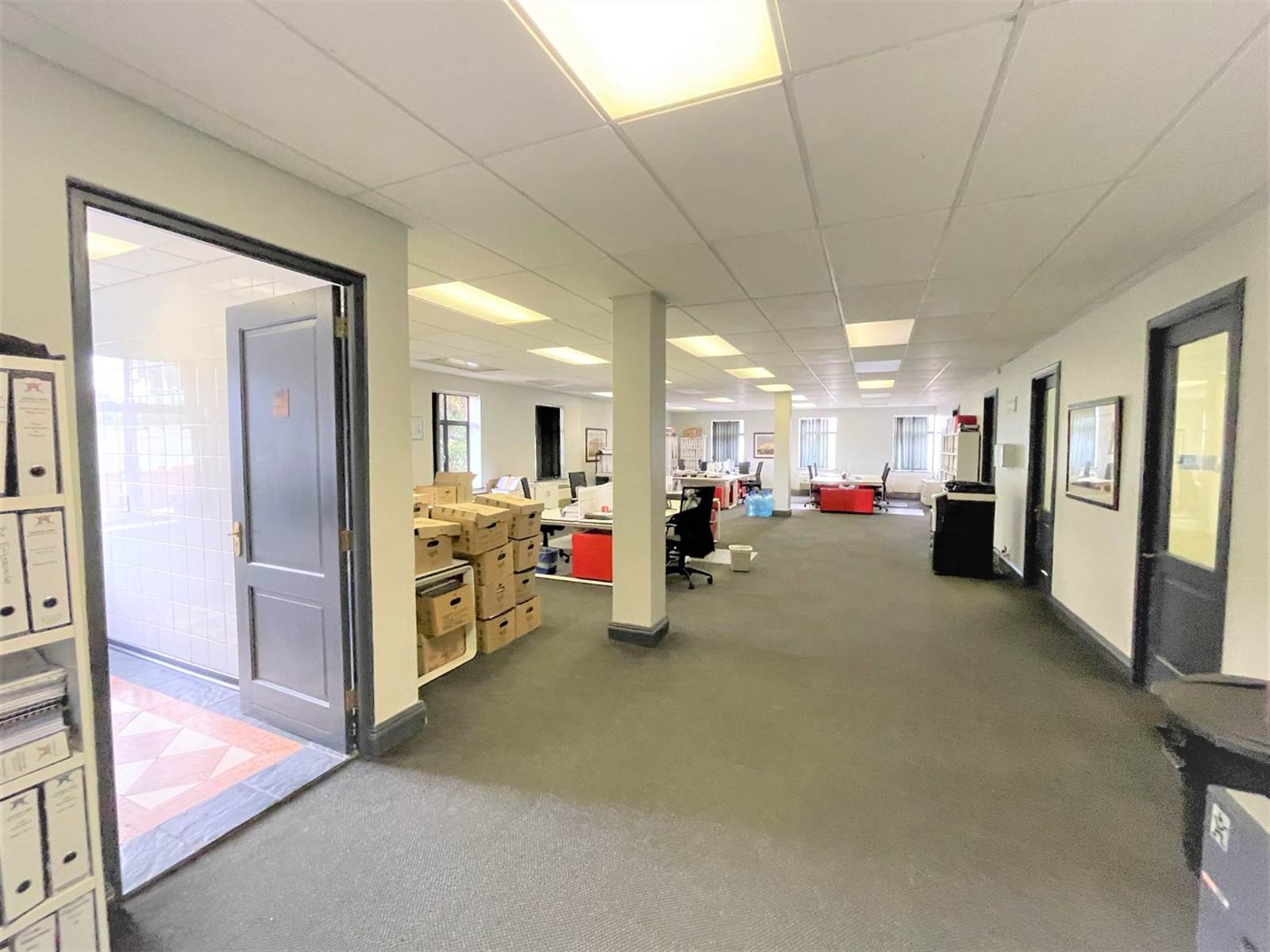 750  m² Office Space in Bryanston photo number 7