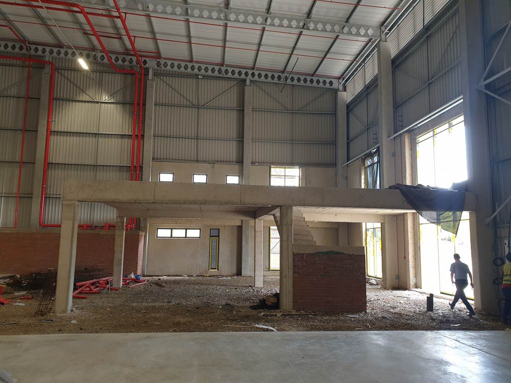 3430  m² Industrial space in Athlone photo number 17