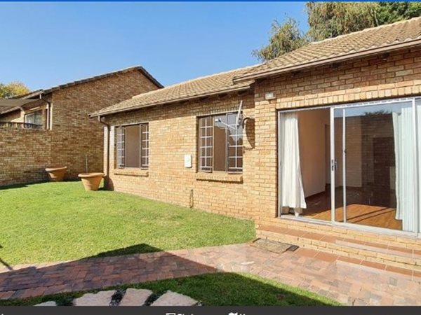 3 Bed Townhouse in Randburg Central