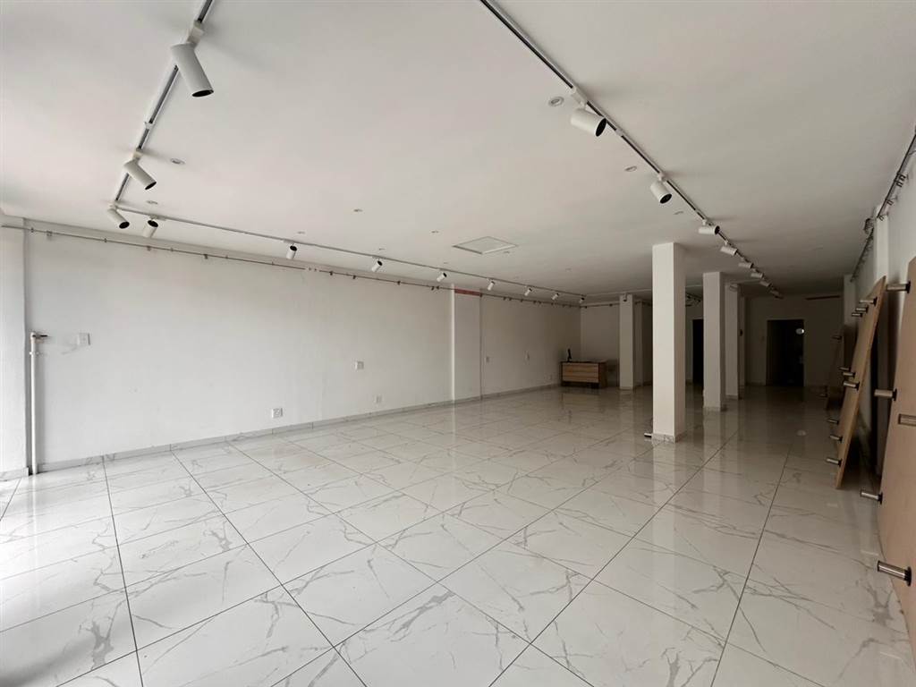 104  m² Commercial space in Greenside photo number 7