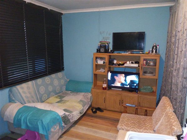 2 Bedroom House 2 Bedroom House