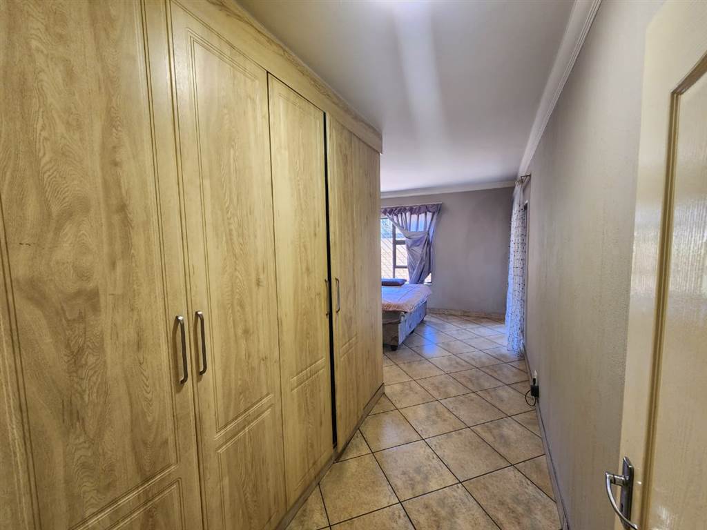 3 Bed Townhouse in Boksburg North photo number 6