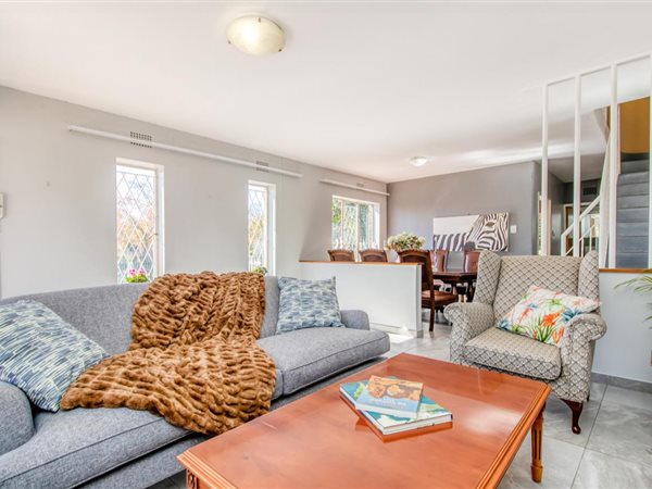 2 Bedroom Duplex 2 Bedroom Duplex