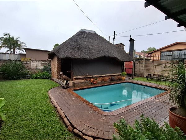 3 Bedroom House 3 Bedroom House
