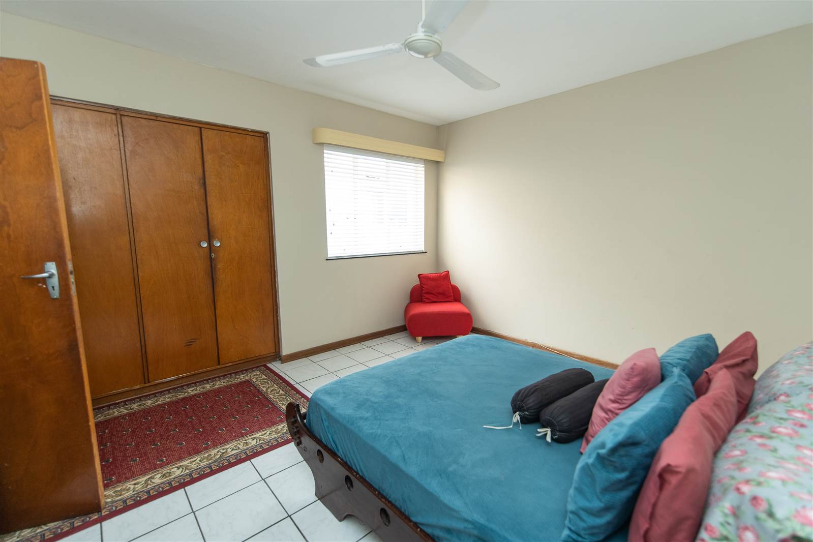 1 Bed Apartment in Humewood photo number 9