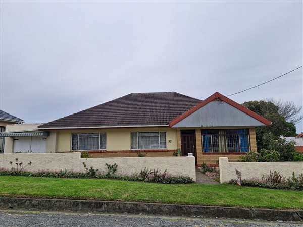 3 Bedroom House 3 Bedroom House