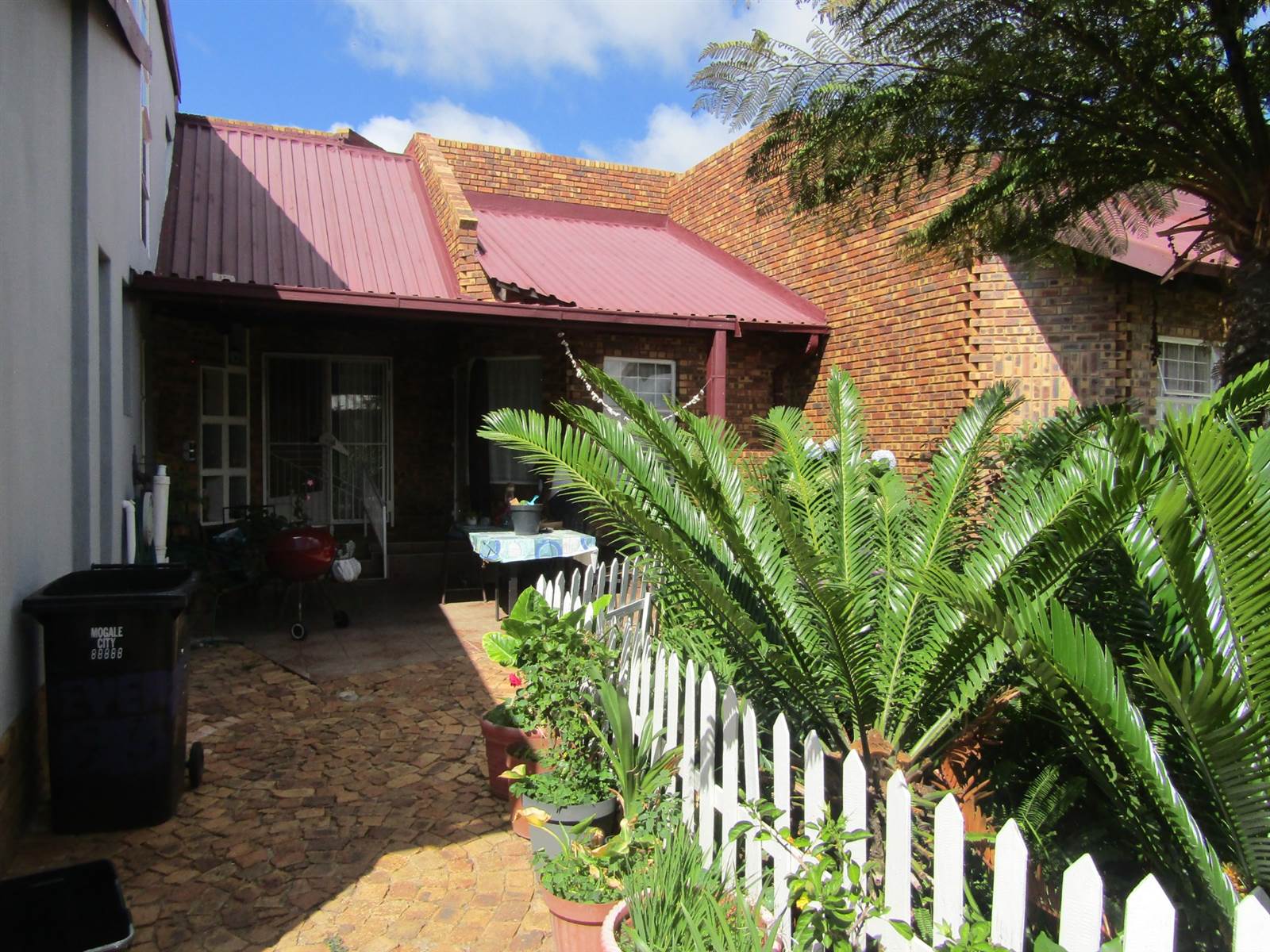 6 Bed House in Krugersdorp West photo number 21