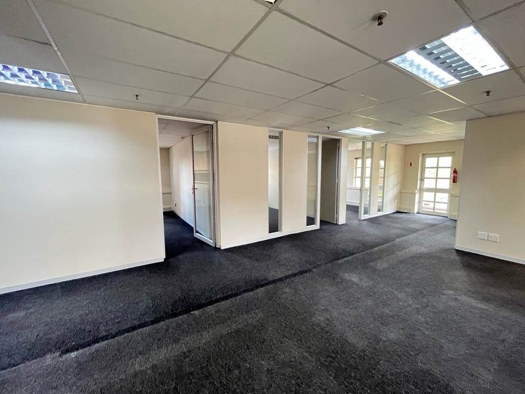 575  m² Commercial space in Fourways photo number 7