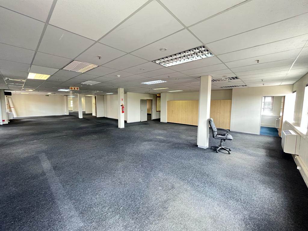 575  m² Commercial space in Fourways photo number 5