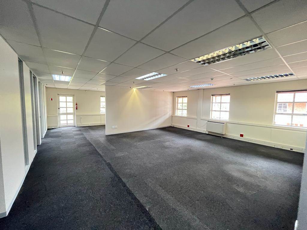 575  m² Commercial space in Fourways photo number 8