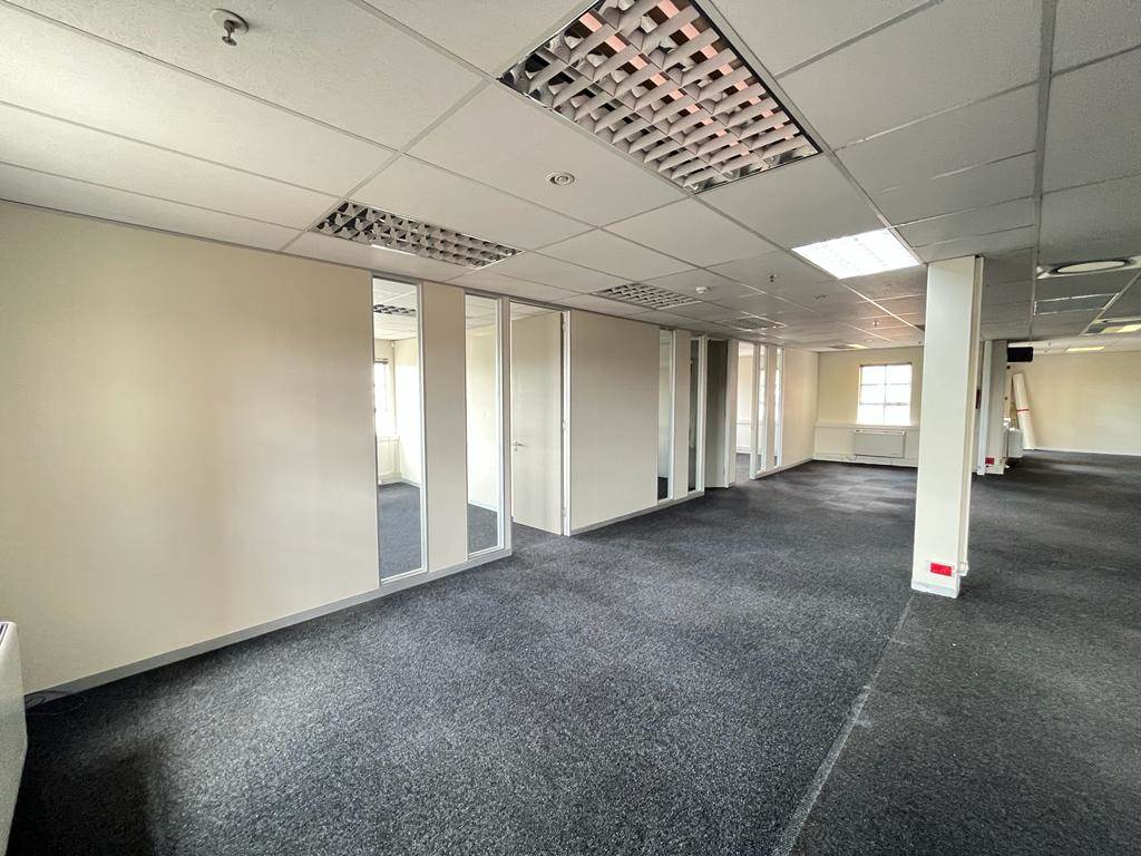 575  m² Commercial space in Fourways photo number 12
