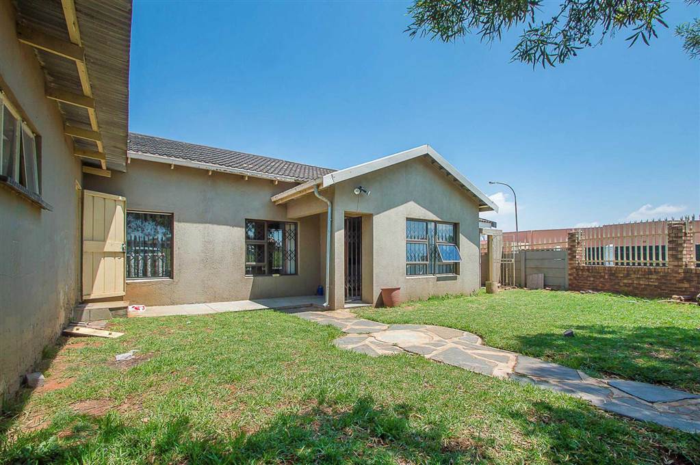3 Bed House for sale in Riverlea T4416795 Private Property