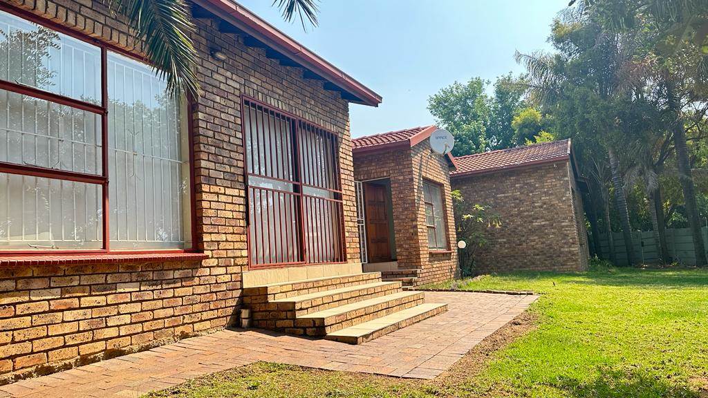 3 Bed House in Bloubosrand photo number 9