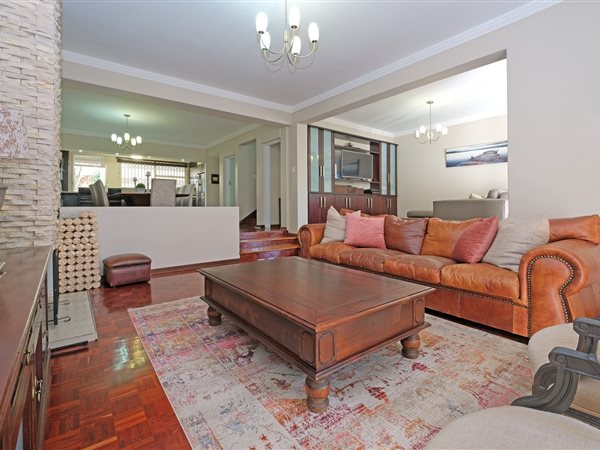 3 Bed Townhouse in Riviera