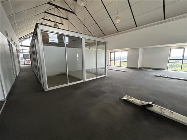 724  m² Office Space