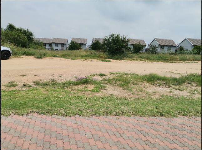 3568 m² Land available in Halfway Gardens photo number 8