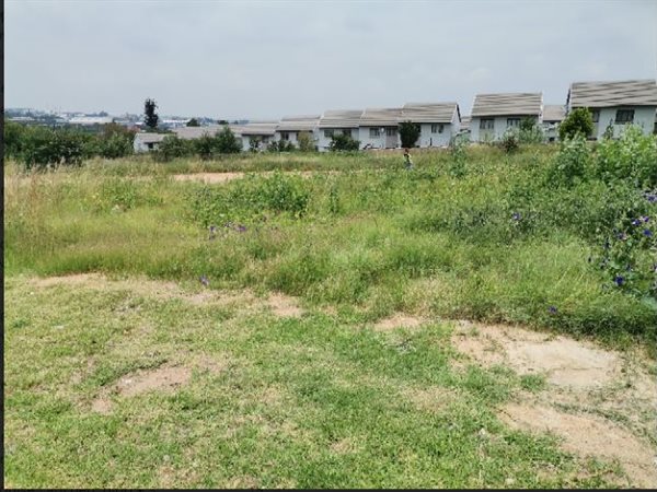 3568 m² Land available in Halfway Gardens