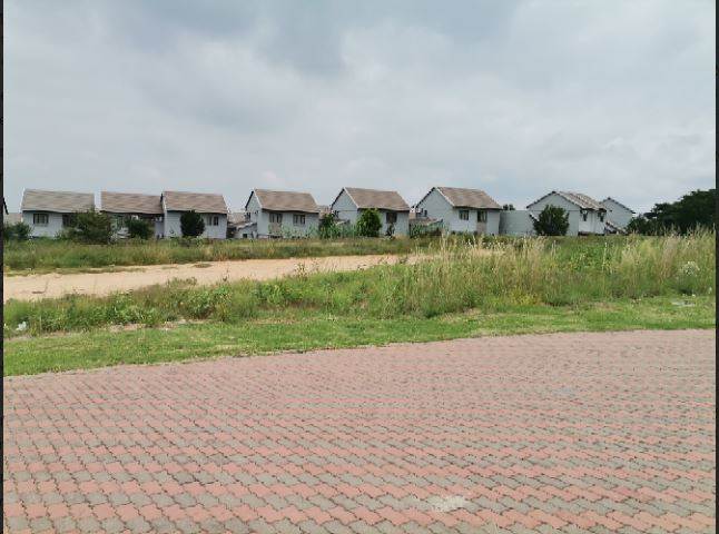 3568 m² Land available in Halfway Gardens photo number 11