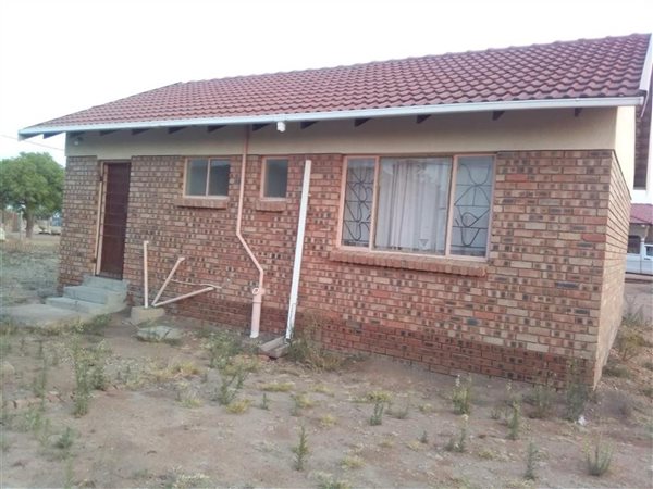 3 Bedroom House 3 Bedroom House