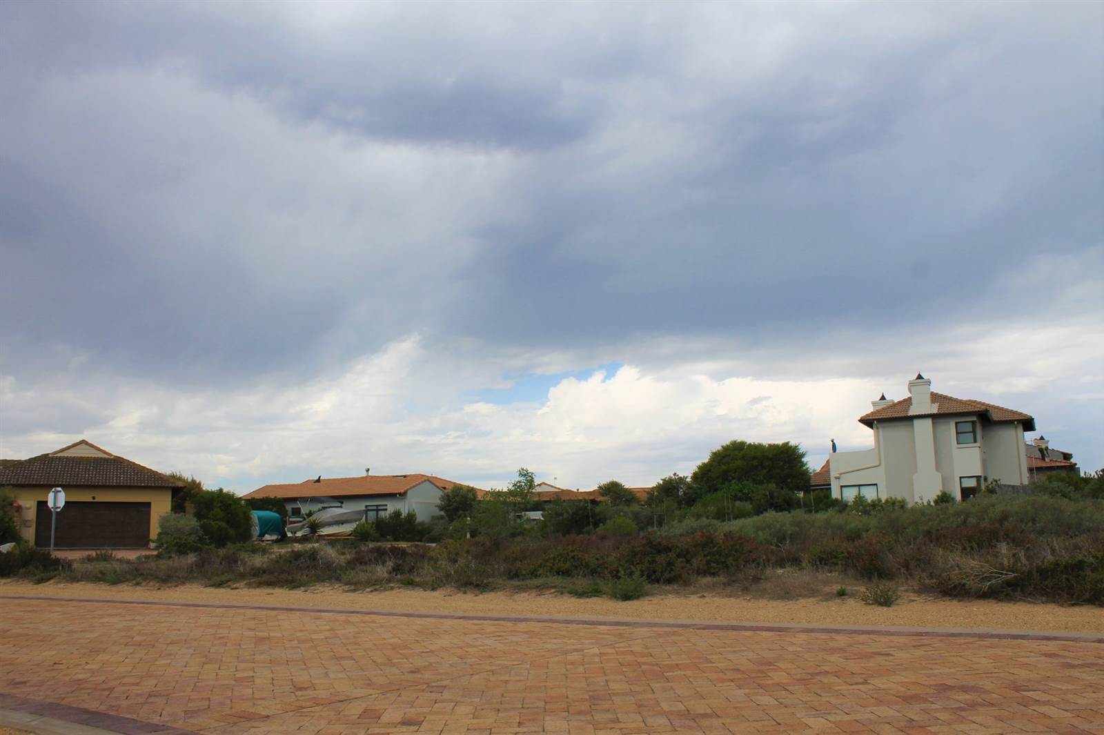 1081 m² Land available in Langebaan Country Estate photo number 5