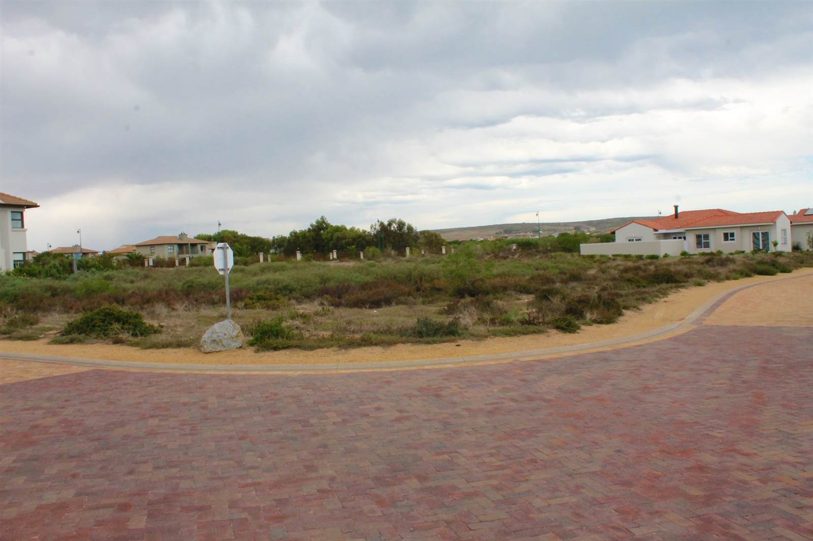 1081 m² Land available in Langebaan Country Estate photo number 4