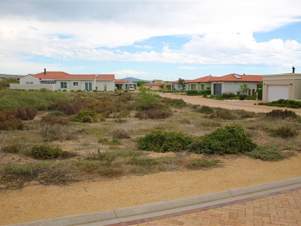 1081 m² Land available in Langebaan Country Estate