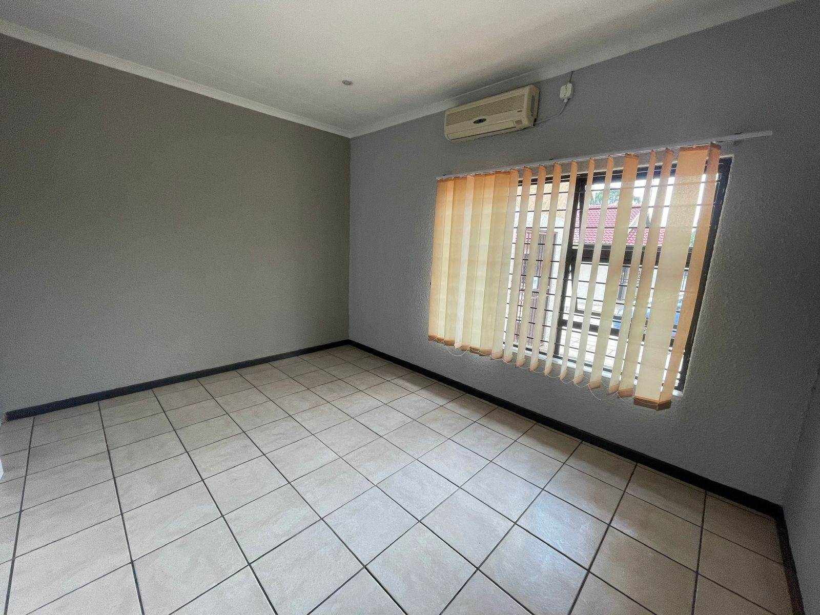 100  m² Commercial space in Boksburg Central photo number 6
