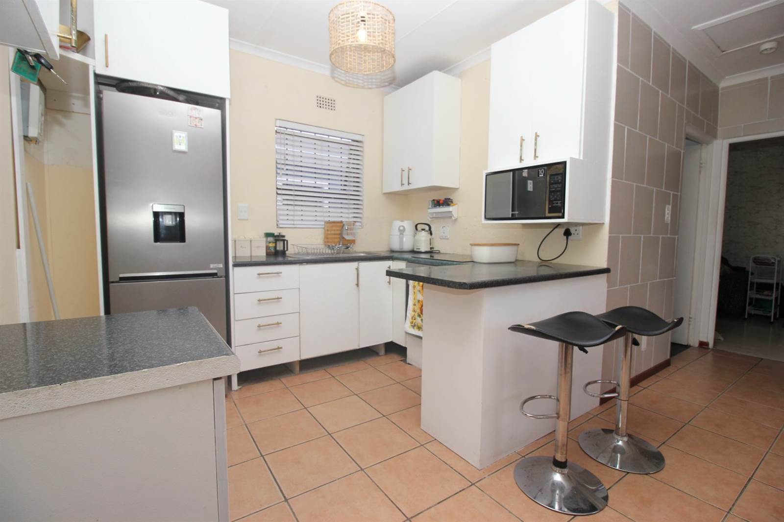 2 Bed House in Mitchells Plain photo number 15