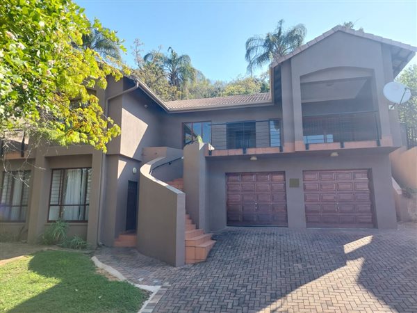 3 Bedroom Townhouse 3 Bedroom Townhouse