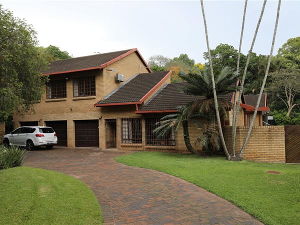 5 Bed House in Dawncliffe