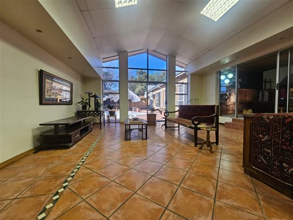 4 Bedroom House 4 Bedroom House